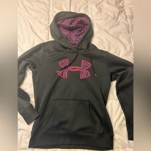 ☀️3/$25☀️ Womans Size Small Under Armour Sweatshirt